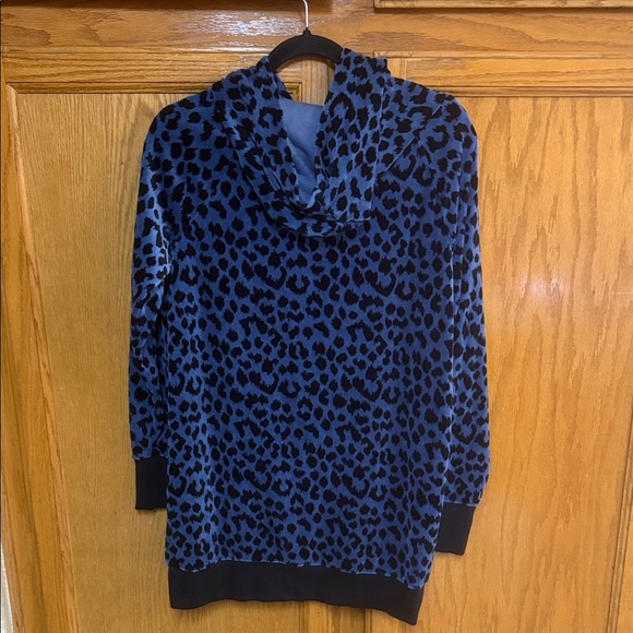 Victoria's Secret Blue Leopard Print Hoodie - Picture 4 of 4